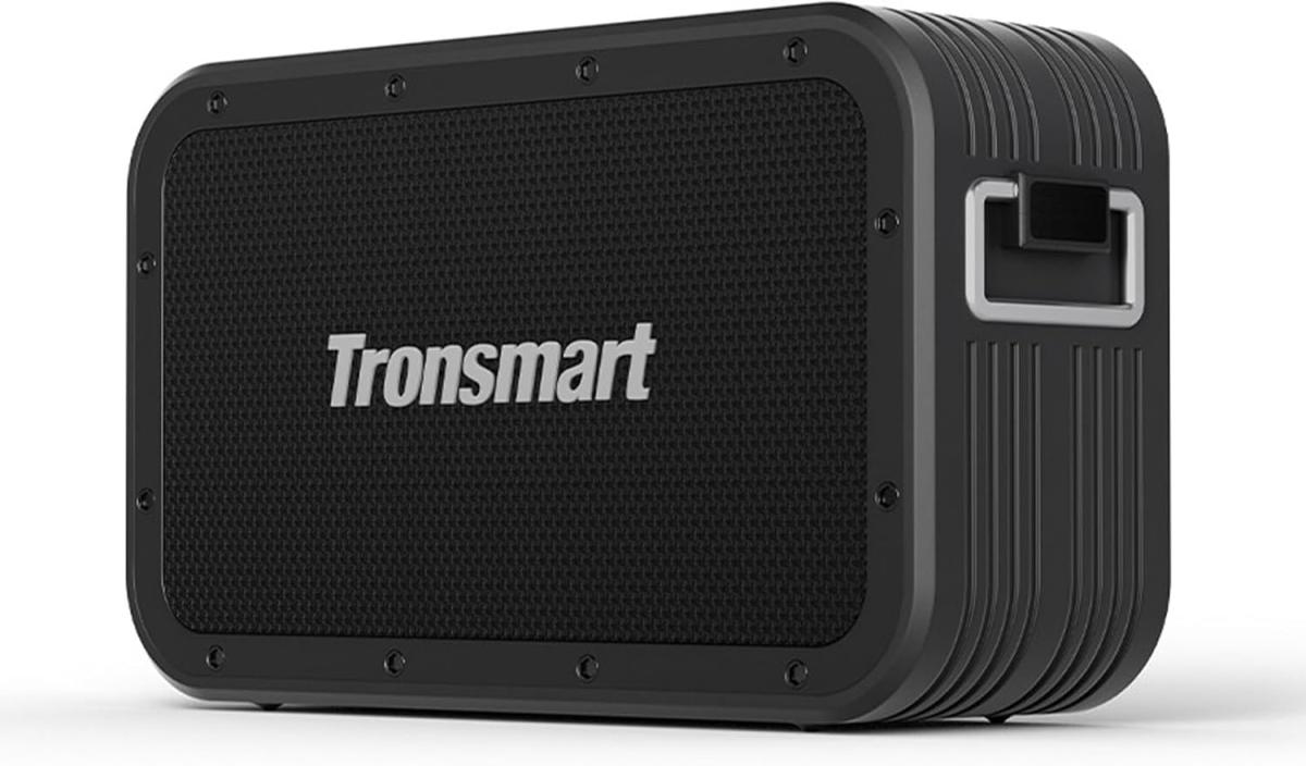 - Marca: Tronsmart
- Altavoz Potencia de salida máxima: 80 Vatios
- Tecnología de conectividad: Bluetooth
- Modo de salida de audio: Audio de tres frecuencias
- Tipo de montaje: Montaje en mesa

Sobre este artículo

- Altavoz Bluetooth de 80 W: el audio de tres frecuencias sorprendentemente potente con un sistema de 2.2 canales crea una experiencia estéreo inmersiva sin importar dónde estés, por lo que siempre disfrutarás de efectos de ecualización de tres graves (vocal, bajos 3D, graves profundos). El altavoz de alta definición de 80 W proporciona un mayor volumen que otros, por lo que es adecuado para reuniones en interiores y exteriores en una variedad de escenarios. Con tecnología patentada, SoundPulse Audio presenta audio estéreo fuerte sin distorsión incluso a alto volumen.

- Batería de gran capacidad y múltiples funciones: la batería de 15,000 mAh puede alimentar el altavoz portátil hasta 13 horas (50% de volumen) de tiempo de reproducción con una sola carga. Funcionando como un banco de energía, podría darle un impulso a su dispositivo. Un buen compañero para senderismo y viajes. Los altavoces Bluetooth portátiles pueden aceptar música a través de su entrada auxiliar de 0.138 in, una unidad USB o una tarjeta micro SD.

- Altavoz impermeable IPX6: con una correa retráctil hace que sea práctico para actividades al aire libre. El altavoz Bluetooth impermeable de Tronsmart tiene clasificación IPX6 y es muy resistente a los fuertes aerosoles de agua desde todas las direcciones. Es ideal para actividades al aire libre como camping, equitación, paseos en bote o ir a la playa.

- 【Verdadero emparejamiento estéreo inalámbrico】 Combina 2 Force Max juntos para crear un pequeño sistema de audio doméstico circundante con potente sonido estéreo. Puede comprar más de un altavoz Bluetooth simultáneamente para disfrutar realmente del sonido envolvente de una sala de cine. Es una experiencia auditiva que es realmente incomparable.

- Llamadas manos libres y práctico asistente de voz: puedes responder y finalizar llamadas utilizando el altavoz Bluetooth portátil con un micrófono integrado. Y acceso rápido a tu teléfono con Siri o Google Assistant.
