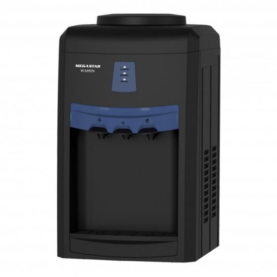 Introducimos nuestro Bebedero a Motor con Compresor, una opción imprescindible para mantenerte hidratado.

Este bebedero ofrece refrigeración por compresor de alto rendimiento, garantizando bebidas frías y refrescantes en todo momento. Con tres temperaturas disponibles: caliente, fría y natural, podrás disfrutar de tus bebidas preferidas a la temperatura perfecta.

Utiliza gas R134a para una refrigeración eficiente y su funcionamiento con 220V asegura un rendimiento óptimo. No te quedes sin probar este bebedero de calidad superior, ideal para hogares y espacios comerciales.

¡Hidrátate con estilo y comodidad!

CARACTERÍSTICAS
- Refrigeración por compresor
- 3 Temperaturas: Caliente - Frio - Natural
- Gas R134a
- Voltaje: 220V