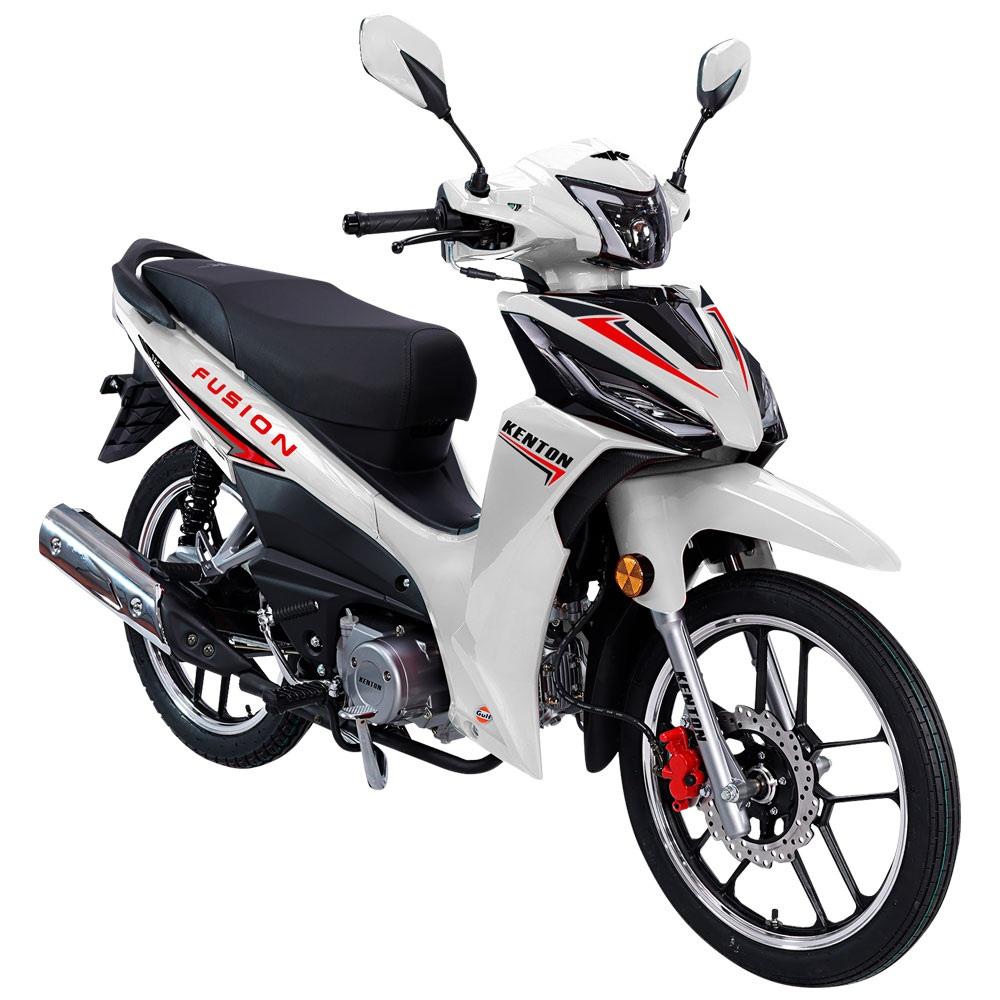 Diseñada para acompañarte en cada jornada, la Fusion 125 combina motor 125cc, consumo eficiente de solo 2.2 L cada 100 km y un diseño moderno tipo CUB que se adapta a tu ritmo. Su freno a disco delantero, luces full LED y faro trasero con un diseño amplio te brindan seguridad y visibilidad superior, mientras que las llantas deportivas aseguran una experiencia ágil y confiable. Además, su baulera amplia y cargador USB tipo A y C te mantienen conectado y preparado para todo. Fusiona tecnología, diseño y economía en cada recorrido..

- Marca: KENTON
- Modelo: FUSION 125
- Tipo de Producto: MOTOCICLETA
- Tipo de Motor: MOTOR OHV 125CC CON DISTRIBUCIÓN A CADENA
- Tipo de cambio en caja: SEMI AUTOMÁTICA
- Alimentación: CARBURADOR
- Neumático Delantero: 2.50-17
- Neumático Trasero: 2.75-17
- Tipo de Moto: CUB/MOTONETA
- Cilindrada: 125 CC
- Altura de Asiento: 800 MM
- Freno delantero: DISCO
- Freno trasero: TAMBOR
- Potencia: 8.1 HP
- Tipo de Lubricación: ACEITE
- Volumen Tanque de Combustible: 4 LITROS
- Volumen Tanque de Aceite: 0.9 LITRO
- Tipo de Combustible: NAFTA
- Sistema de arranque: ELÉCTRICO/PEDAL
- Ancho: 710 MM
- Largo: 1930 MM
- Altura: 1120 MM
- Periodo de garantía: 6.000 KM / 6 MESES
