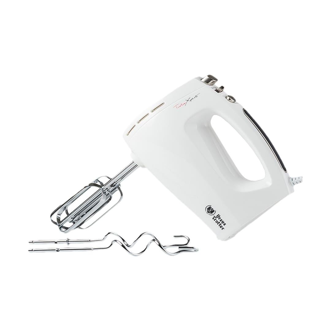 • Motor de 250 watts para un óptimo rendimiento
• Práctico botón PUSH que expulsa fácilmente los batidores.
• 5 velocidades + función turbo.
• Mango ergonómico con goma.
• Incluye resistentes batidores y amasadores de acero.
• inoxidable otorgando mayor versatilidad.