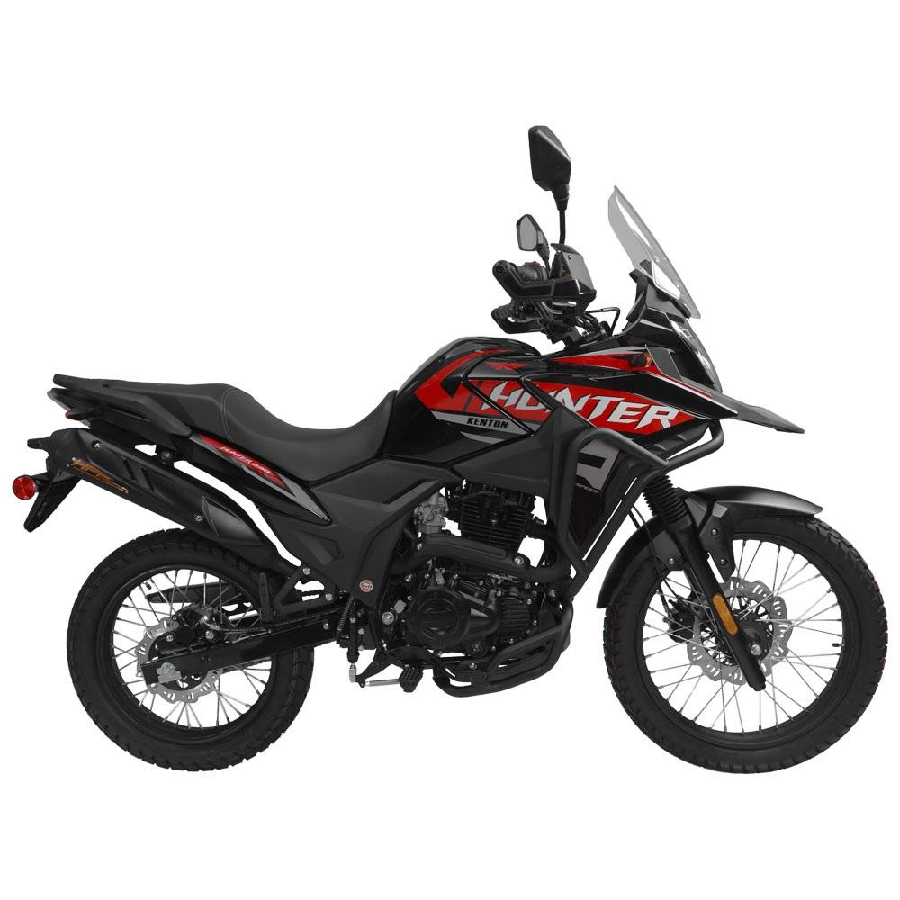 ¡Hunter 230! Dominá el camino, sin pedir permiso.Cuando el destino te llama, la Hunter 230 responde con fuerza. Su motor de 230 cc, 16 HP y 18 Nm de torque, junto a su caja de sexta, te dan el poder y la agilidad para conquistar cualquier ruta, sin importar lo que se cruce en tu camino.La potencia se traduce en control gracias a su cubierta trasera de 120 mm, que te brinda tracción y estabilidad en todo terreno. Y cuando el escape Hyperflow ruge, sabés que no estás pasando desapercibido: estás marcando presencia.Pensada para los que no se detienen, la Hunter te acompaña con un asiento de dos niveles, suspensión monoshock trasera y un parabrisas alto que protege tu viaje. Su tanque de 16 litros te lleva más lejos, sin mirar atrás.La protección está en su ADN: carenaje robusto, protector de cárter y cubre puños que cuidan tanto la máquina como al piloto. Porque la aventura no siempre avisa.Y en tecnología, no se queda atrás: iluminación FULL LED 360°, cargador USB para mantenerte conectado, y un velocímetro digital a color que te mantiene informado en todos los terrenos.

Marca: KENTON
Tipo de Producto: MOTOCICLETA
Tipo de Motor: MONOCILÍNDRICO, 4 TIEMPOS. REFRIGERACIÓN POR AIRE
Tipo de cambio en caja: MANUAL
Alimentación: CARBURADOR
Neumático Delantero: 90/90-17
Neumático Trasero: 120/80-17
Tipo de Moto: TRAIL
Cilindrada: 230 CC
Altura de Asiento: 820 MM
Freno delantero: DISCO
Freno trasero: DISCO
Potencia: 16 HP, 7500 RPM
Volumen Tanque de Combustible: 16 LITROS
Volumen Tanque de Aceite: 1.2 LITROS
Tipo de Combustible: NAFTA
Sistema de arranque: ELÉCTRICO
Ancho: 945 MM
Largo: 2140 MM
Altura: 1325 MM